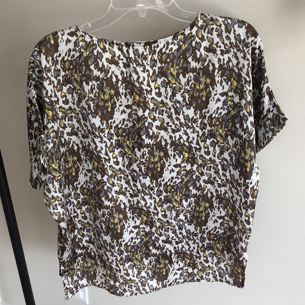 Fall layer top! - Picture 3 of 3